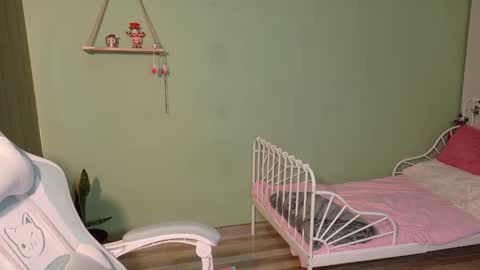 Snapshot of naugthy_muse chatting on February 22, 1:40 am sabrina online show from February 22, 1:40 am