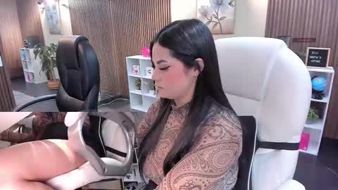         online show from October 28, 7:27 pm