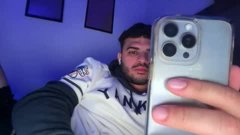 navy12345678 online show from April 9, 2:22 am