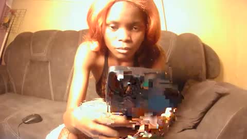 Snapshot of nayela_ chatting on April 3, 10:57 am nayela_ online show from April 3, 10:57 am
