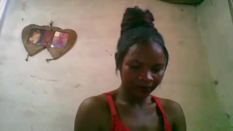 Snapshot of naylah313 chatting on February 5, 6:40 am Nayla online show from February 5, 6:40 am