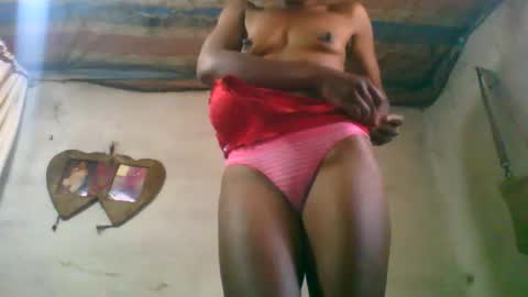 Snapshot of naylah313 chatting on February 6, 5:56 am Nayla online show from February 6, 5:56 am