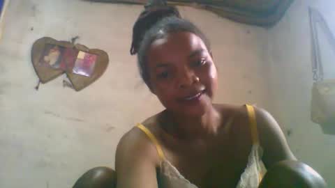 Snapshot of naylah313 chatting on February 11, 7:13 am Nayla online show from February 11, 7:13 am