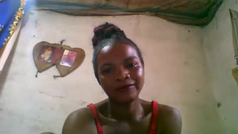 Snapshot of naylah313 chatting on February 14, 5:37 am Nayla online show from February 14, 5:37 am