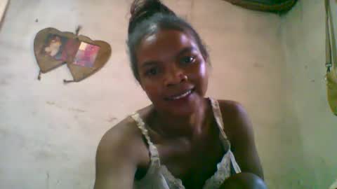 Snapshot of naylah313 chatting on February 22, 8:02 am Nayla online show from February 22, 8:02 am