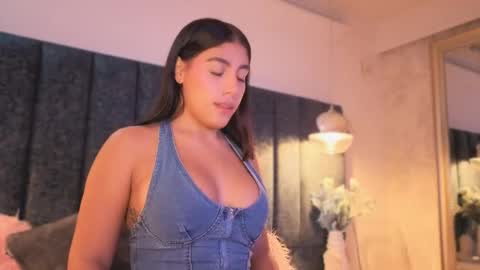 Juli  online show from November 22, 11:20 am