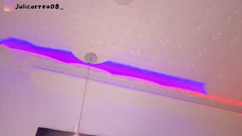 Snapshot of naylapot_ chatting on June 8, 11:32 am Juli online show from June 8, 11:32 am