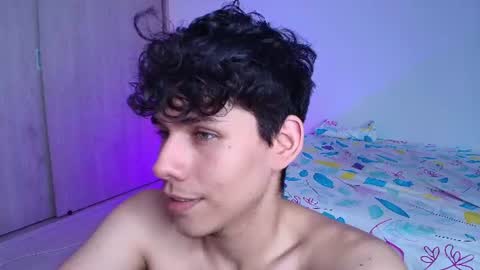 Snapshot of nayton_and_lex chatting on June 24, 11:04 pm Naytoon online show from June 24, 11:04 pm