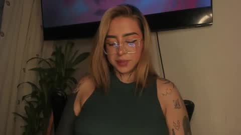 nazzz10 online show from June 11, 2:15 pm