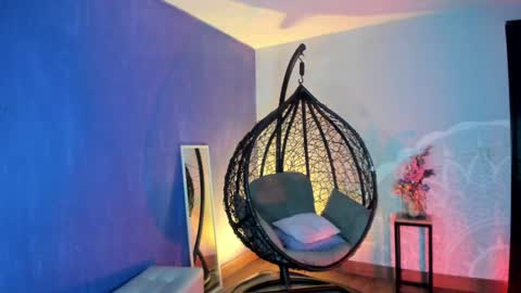 Nefertari online show from January 26, 11:39 am