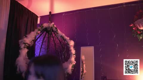 Nefertari online show from December 22, 12:02 pm