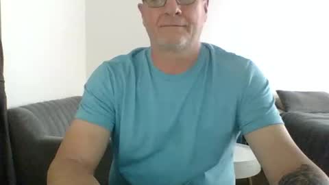 neckdown12 online show from November 7, 8:20 pm