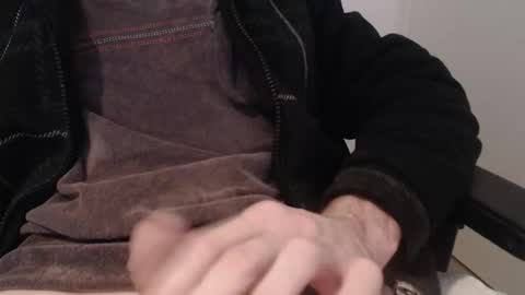 needyoujust online show from February 8, 1:09 am