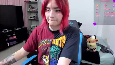 Geek Nicole    im Neeko UwU online show from September 21, 7:54 am