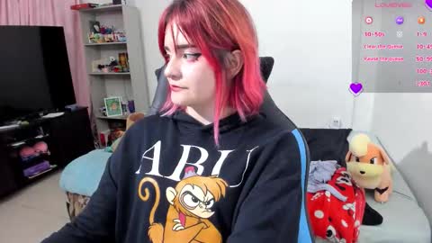 Geek Nicole    im Neeko UwU online show from October 6, 12:08 am