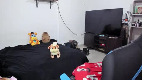 Snapshot of neeko_lol_ chatting on January 19, 4:11 pm Geek Nicole im Neeko UwU online show from January 19, 4:11 pm