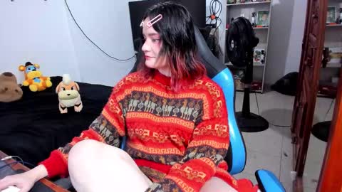 Snapshot of neeko_lol_ chatting on March 14, 1:38 pm Geek Nicole im Neeko UwU online show from March 14, 1:38 pm