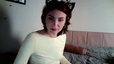 nefertiti_queen online show from October 13, 8:20 pm