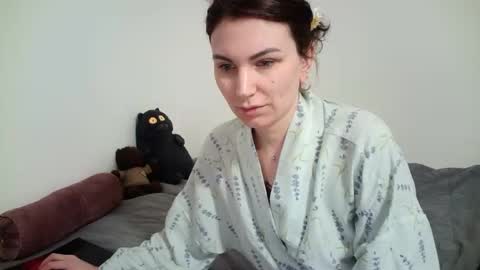 nefertiti_queen online show from March 23, 10:03 pm