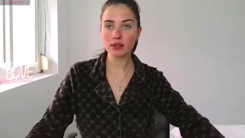 Neferutt online show from March 5, 11:06 am