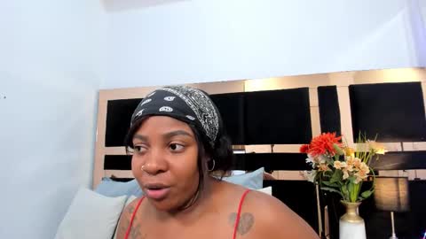 nefferetcharlotte online show from December 22, 9:56 pm