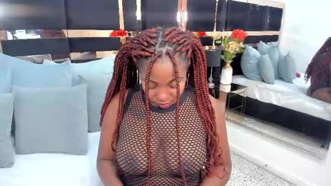 nefferetcharlotte online show from January 8, 10:45 pm