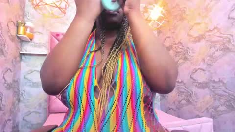 Snapshot of neffertiry_ebonny chatting on April 28, 2:27 am Nefer online show from April 28, 2:27 am