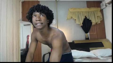 Snapshot of negga_cum chatting on February 6, 4:21 pm NEGGA online show from February 6, 4:21 pm