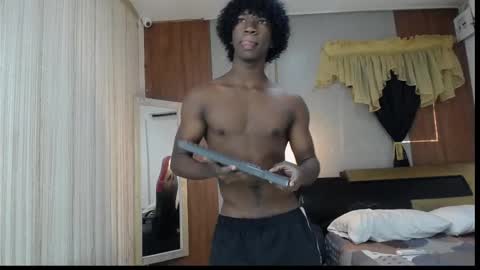 Snapshot of negga_cum chatting on February 10, 1:26 pm NEGGA online show from February 10, 1:26 pm