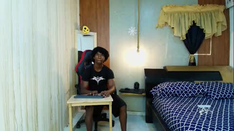 Snapshot of negga_cum chatting on February 22, 1:09 pm NEGGA online show from February 22, 1:09 pm