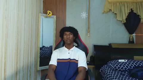 Snapshot of negga_cum chatting on February 26, 12:15 pm NEGGA online show from February 26, 12:15 pm