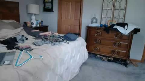 NEIGHBORGUY4U online show from June 26, 9:08 pm