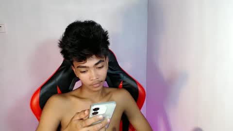 neil_asian69 online show from October 31, 8:15 am