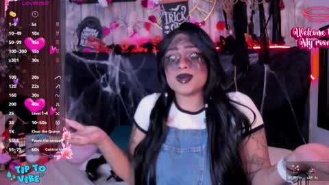 Miah online show from October 31, 12:06 pm