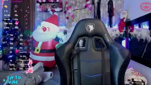 Miah online show from December 17, 11:49 am