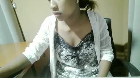 Snapshot of nelia_84 chatting on May 7, 3:06 pm nelia_84 online show from May 7, 3:06 pm