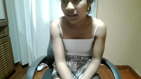 nelia_84 online show from July 17, 7:37 am