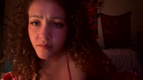 Snapshot of nellbee chatting on November 3, 2:02 am Nell xo online show from November 3, 2:02 am