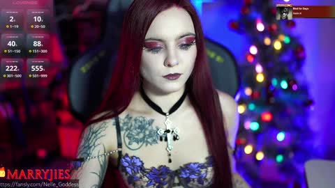 Snapshot of nelle_ chatting on January 10, 9:55 am    online show from January 10, 9:55 am