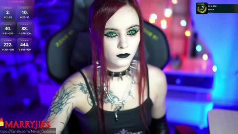 Snapshot of nelle_ chatting on January 23, 8:46 am    online show from January 23, 8:46 am