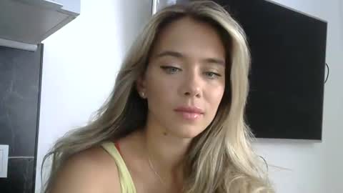 Snapshot of nelly_fortu chatting on July 29, 10:46 am nelly_fortu online show from July 29, 10:46 am