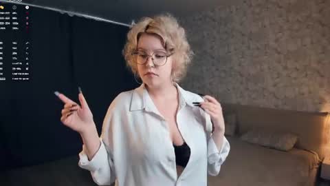 Snapshot of nelly_gloss chatting on June 13, 7:50 am nelly_gloss online show from June 13, 7:50 am