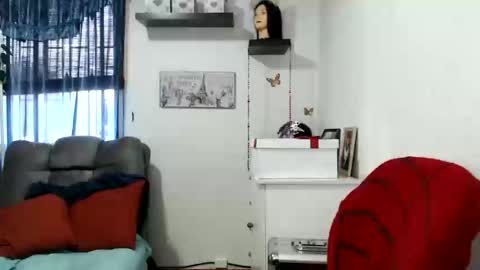Snapshot of nena_lov chatting on February 5, 10:01 pm Star  online show from February 5, 10:01 pm