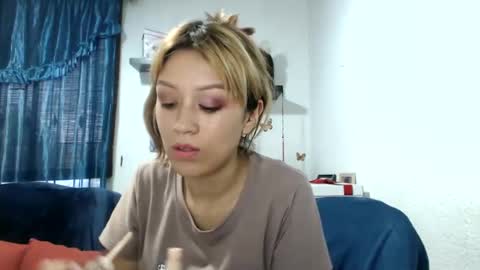 Snapshot of nena_lov chatting on February 14, 10:04 pm Star  online show from February 14, 10:04 pm