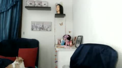 Snapshot of nena_lov chatting on February 27, 12:10 am Star  online show from February 27, 12:10 am