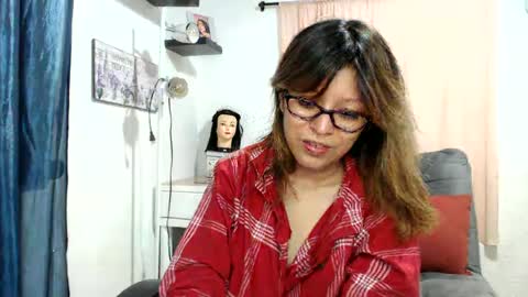 Snapshot of nena_lov chatting on September 11, 12:00 am Star  online show from September 11, 12:00 am