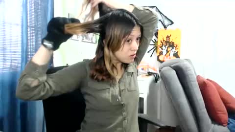 Snapshot of nena_lov chatting on October 9, 4:27 pm Star  online show from October 9, 4:27 pm