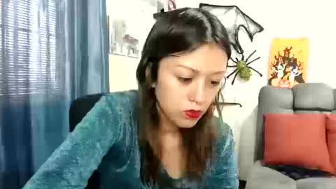 Snapshot of nena_lov chatting on October 17, 8:11 pm Star  online show from October 17, 8:11 pm