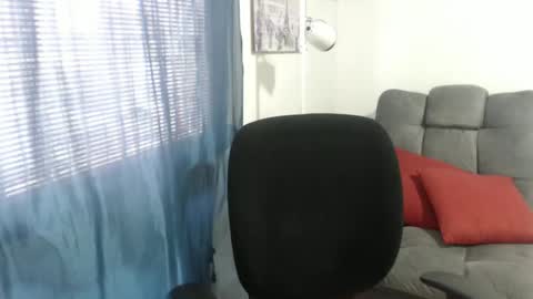 Snapshot of nena_lov chatting on April 22, 7:48 pm Star online show from April 22, 7:48 pm