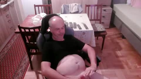 Snapshot of neno89654 chatting on July 1, 1:40 am neno89654 online show from July 1, 1:40 am
